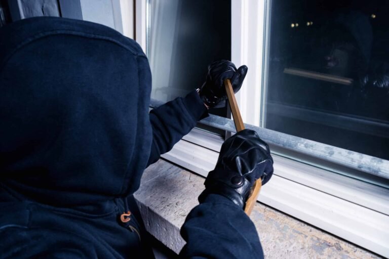Read more about the article What to Do If You’re Accused of Theft or Burglary in Georgia