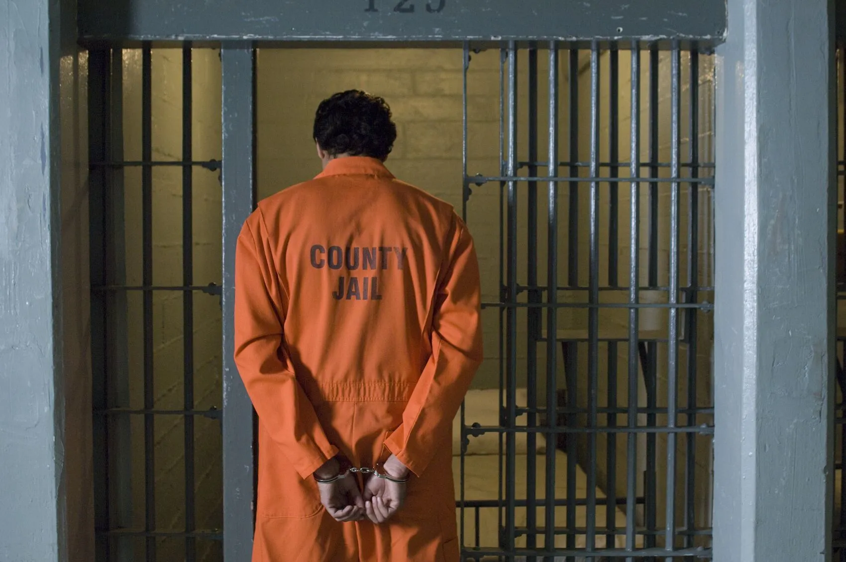 You are currently viewing Difference Between Simple Battery and Aggravated Battery in Georgia Law